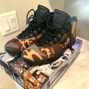 Men's Athletic Shoes